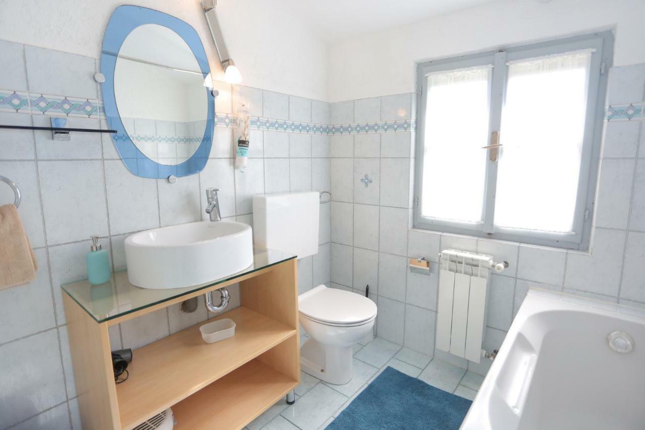 אומאג Rural Apartment Geja מראה חיצוני תמונה